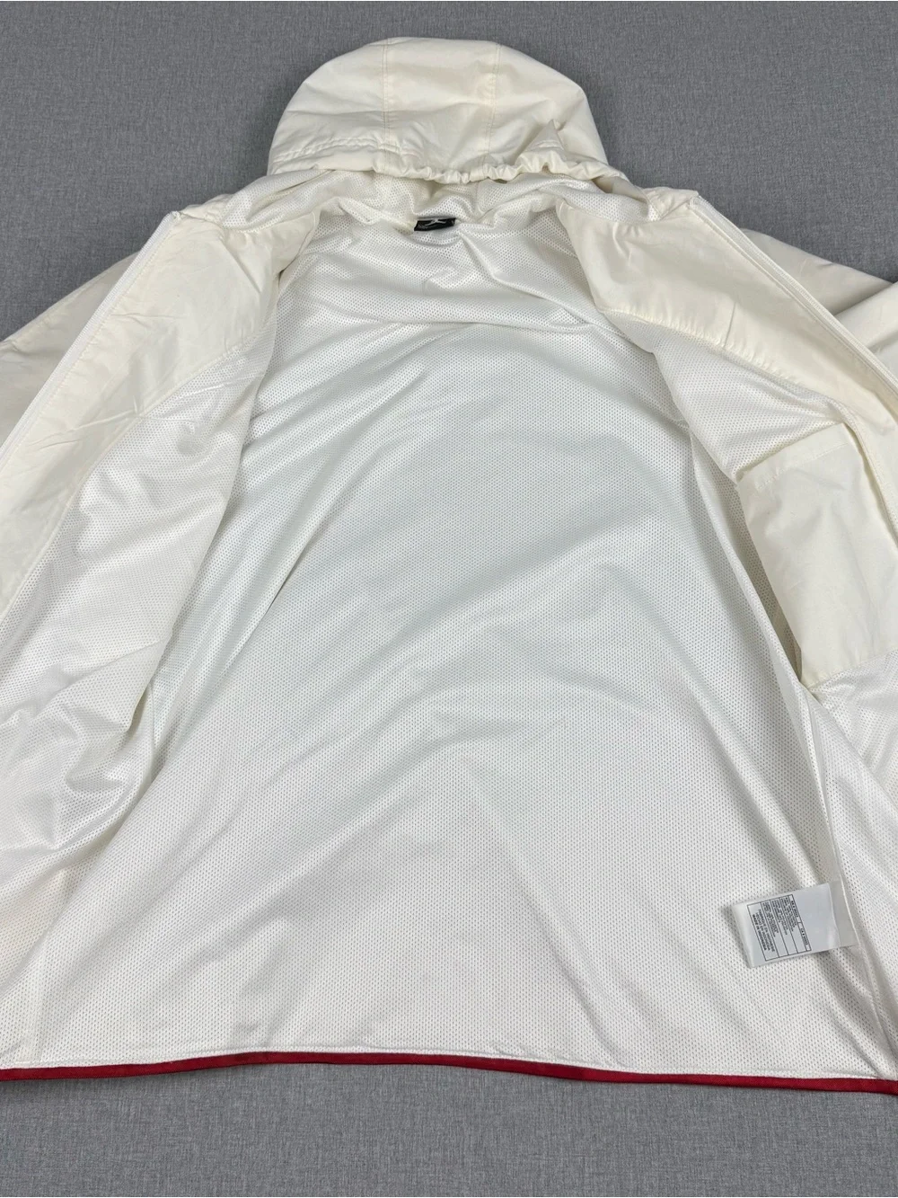 Jordan White Hooded Windbreaker Jacket Men’s M Y2K Jumpman Streetwear